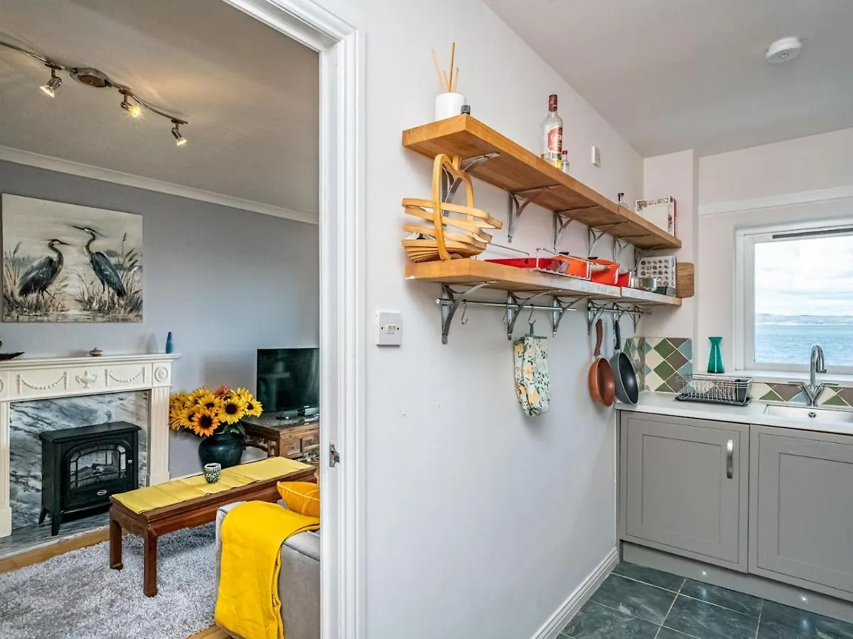 Pass The Keys Stunning Flat With Sea View And Parking Apartment Edinburgh